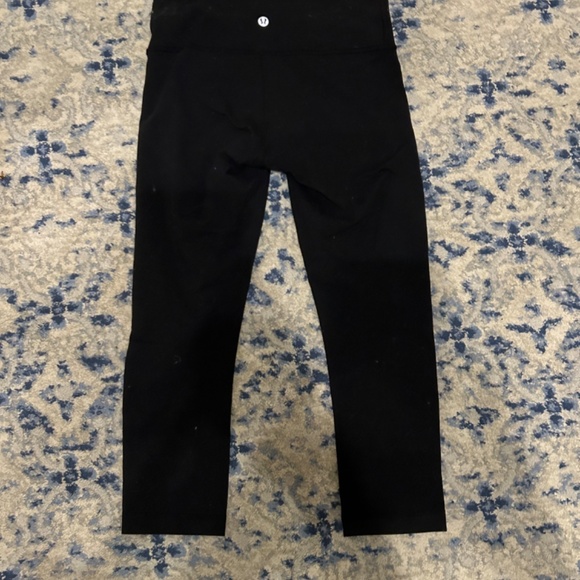 Lululemon Black 3/4 length leggings - Picture 3 of 4